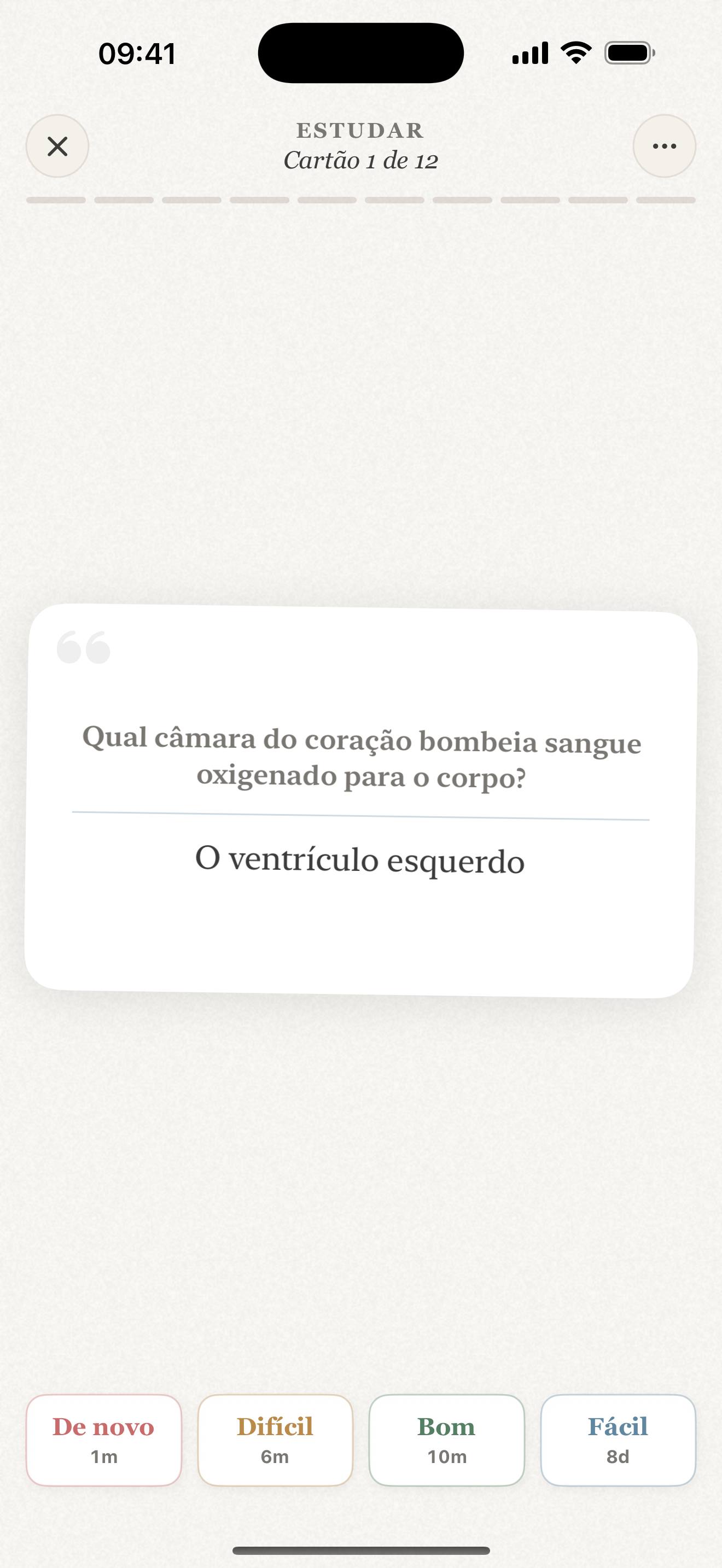 Tela de estudo do Repeto no iPhone: um cartão com botões de resposta FSRS e intervalos honestos